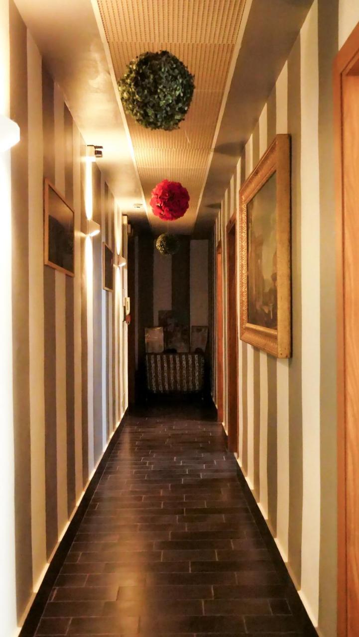 Romadelante Hotel Buitenkant foto